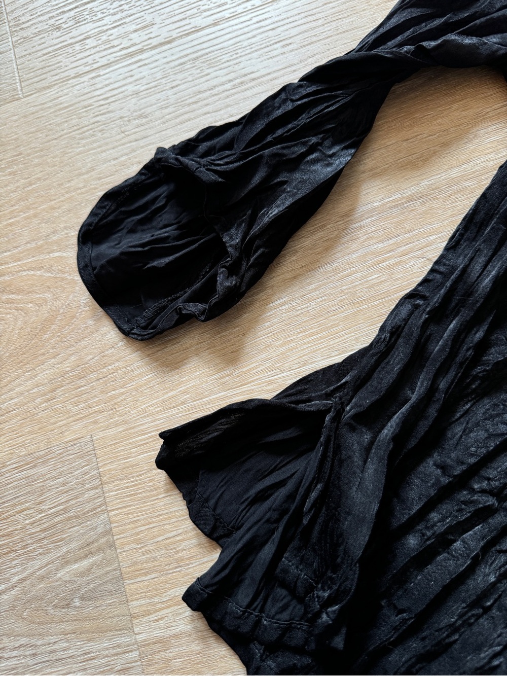 Uniqlo x Ines De La Fressange Black Top - Picture 3 of 8